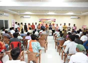 ନିର୍ବାଚନ ପୂର୍ବରୁ ନୂଆପଡ଼ାରେ ବିଜେପିର ବଡ଼ ମିଶ୍ରଣ ପର୍ବ, ପଦ୍ମ ଧରିଲେ ଆଦିବାସୀ ନେତା