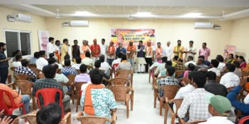 ନିର୍ବାଚନ ପୂର୍ବରୁ ନୂଆପଡ଼ାରେ ବିଜେପିର ବଡ଼ ମିଶ୍ରଣ ପର୍ବ, ପଦ୍ମ ଧରିଲେ ଆଦିବାସୀ ନେତା