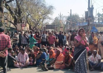 ପାଟଣାଗଡ ସହରରେ OPD ସେବା ଦାବିରେ 12 ଘଣ୍ଟିଆ ବନ୍ଦ |