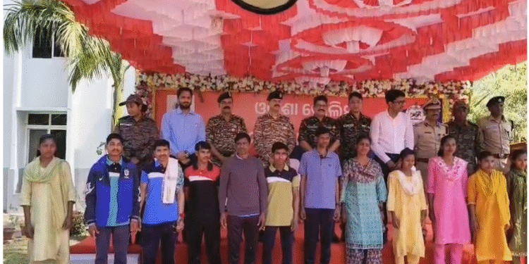 ମାଓମୁକ୍ତ ରାୟଗଡ଼ା: ୧୫ ମାଓବାଦୀଙ୍କ ଆତ୍ମସମର୍ପଣ